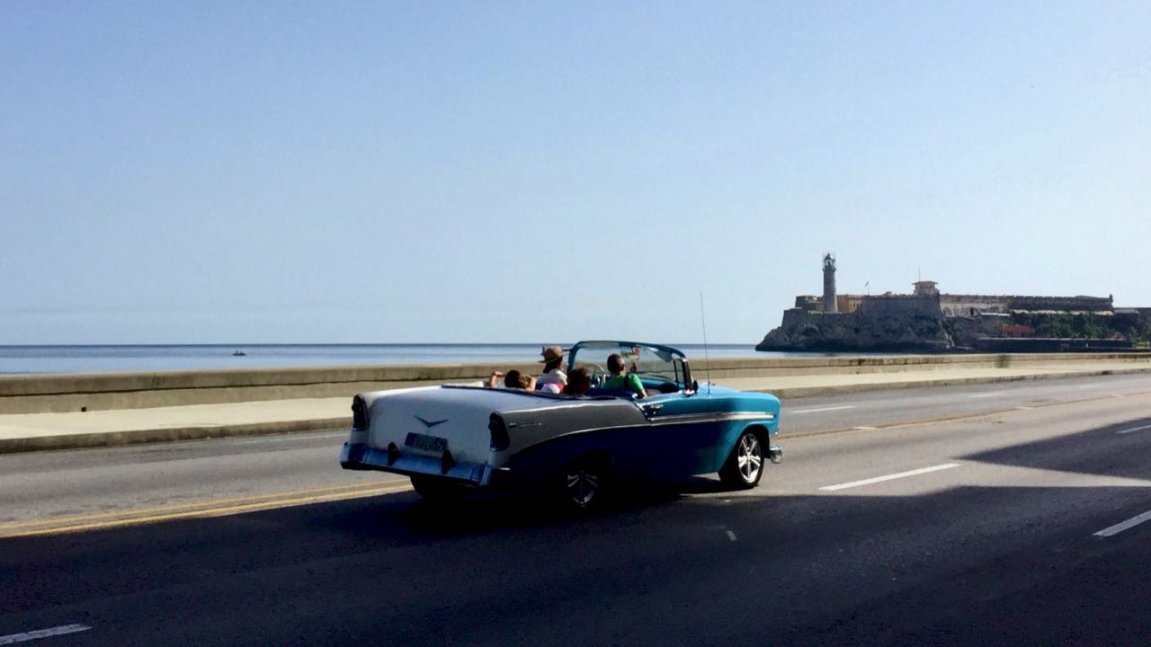 キューバで体験 クラシックカー 玖